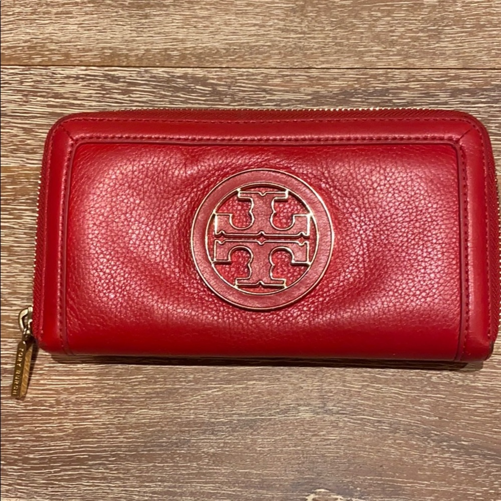 Tory Burch leather wallet